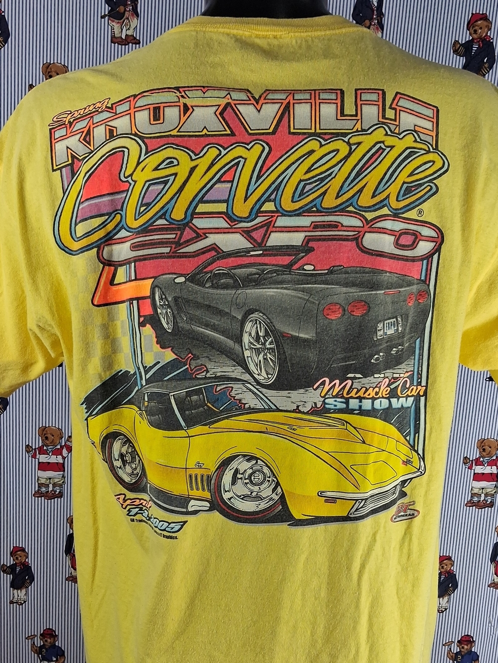 Y2K Corvette Knoxville Expo Muscle Car Big Back Car Graphic Yellow Lg T-shirt